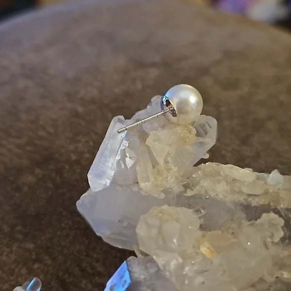 Set of Sterling Silver Pearl Earrings - Picture 4 of 6